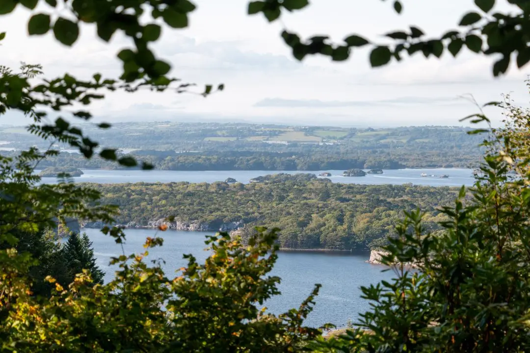 cascade torc vue sur lac muckross