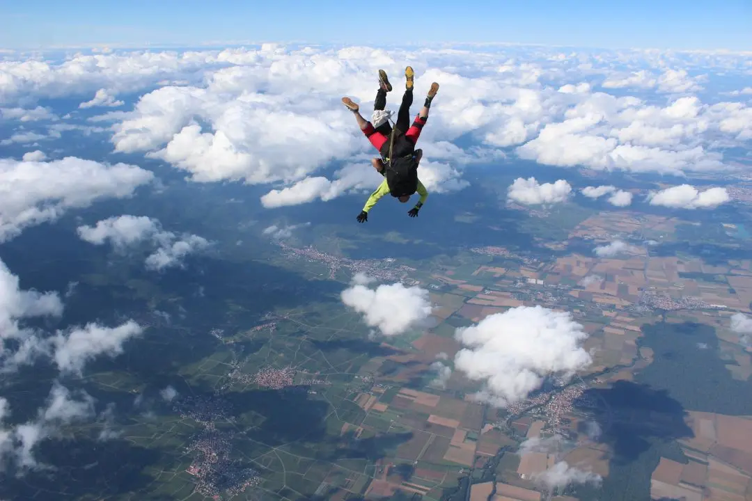 saut parachute alsace piqué