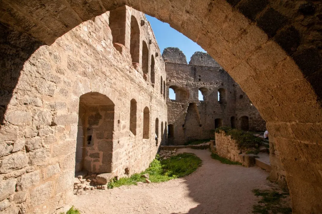 fenêtres gothiques intérieur château ortenbourg scherwiller